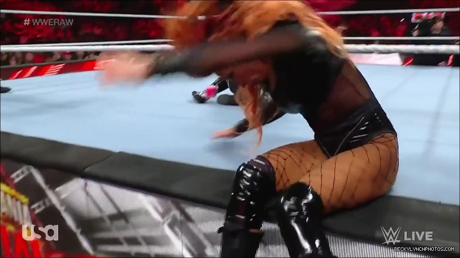 WWE_WrestleMania_Raw_2023_03_27_720p_HDTV_x264-NWCHD_mp4_001196249.jpg