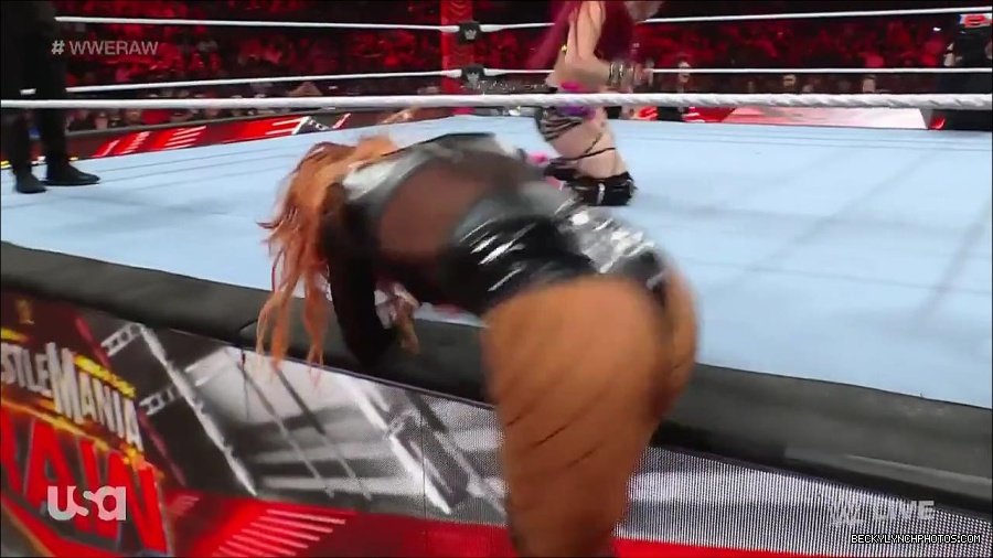 WWE_WrestleMania_Raw_2023_03_27_720p_HDTV_x264-NWCHD_mp4_001196583.jpg
