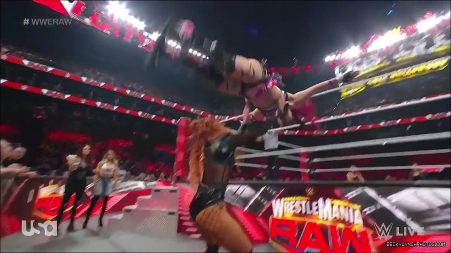 WWE_WrestleMania_Raw_2023_03_27_720p_HDTV_x264-NWCHD_mp4_001207394.jpg