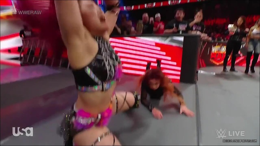 WWE_WrestleMania_Raw_2023_03_27_720p_HDTV_x264-NWCHD_mp4_001209396.jpg