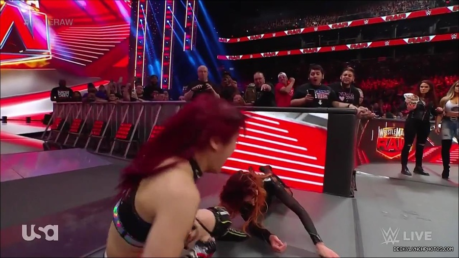 WWE_WrestleMania_Raw_2023_03_27_720p_HDTV_x264-NWCHD_mp4_001209863.jpg