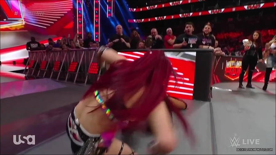 WWE_WrestleMania_Raw_2023_03_27_720p_HDTV_x264-NWCHD_mp4_001210197.jpg