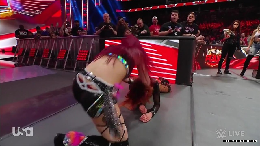 WWE_WrestleMania_Raw_2023_03_27_720p_HDTV_x264-NWCHD_mp4_001210597.jpg