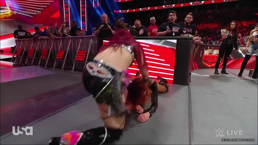 WWE_WrestleMania_Raw_2023_03_27_720p_HDTV_x264-NWCHD_mp4_001210664.jpg