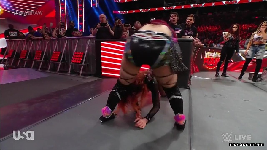 WWE_WrestleMania_Raw_2023_03_27_720p_HDTV_x264-NWCHD_mp4_001211064.jpg