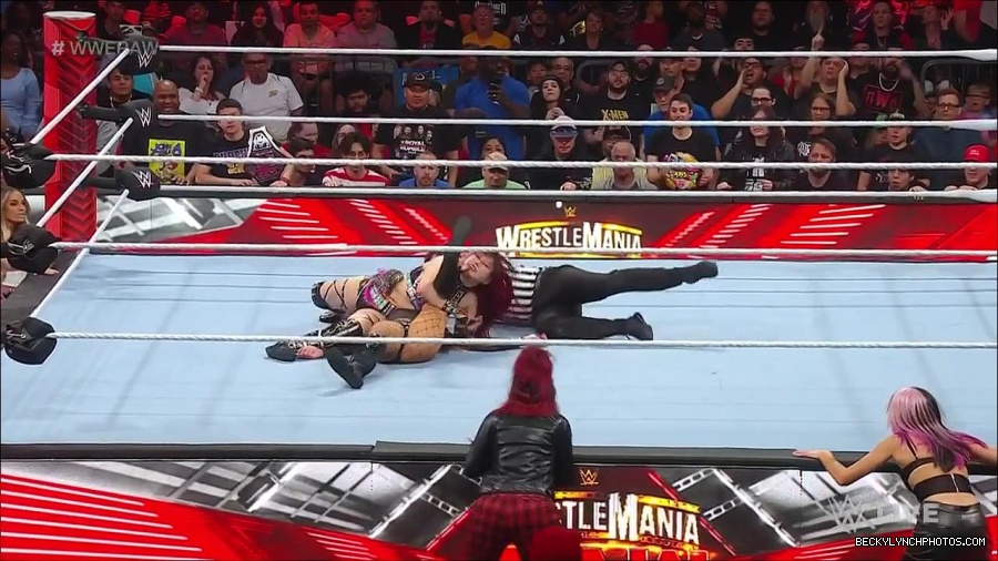 WWE_WrestleMania_Raw_2023_03_27_720p_HDTV_x264-NWCHD_mp4_001217003.jpg