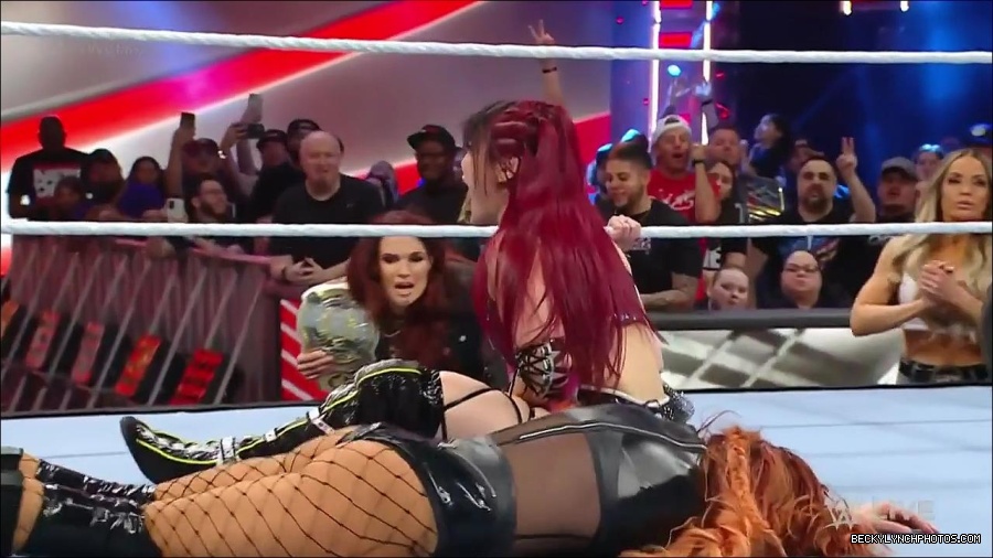WWE_WrestleMania_Raw_2023_03_27_720p_HDTV_x264-NWCHD_mp4_001219473.jpg