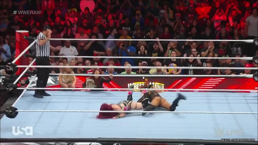 WWE_WrestleMania_Raw_2023_03_27_720p_HDTV_x264-NWCHD_mp4_001246633.jpg