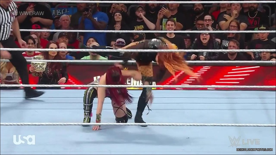 WWE_WrestleMania_Raw_2023_03_27_720p_HDTV_x264-NWCHD_mp4_001249035.jpg