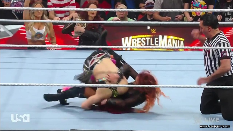 WWE_WrestleMania_Raw_2023_03_27_720p_HDTV_x264-NWCHD_mp4_001253039.jpg