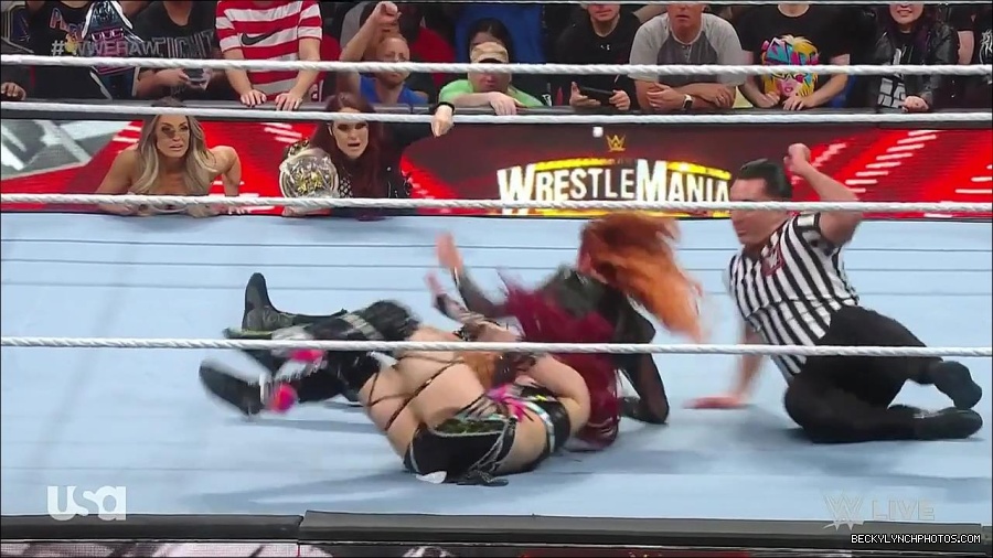WWE_WrestleMania_Raw_2023_03_27_720p_HDTV_x264-NWCHD_mp4_001255842.jpg