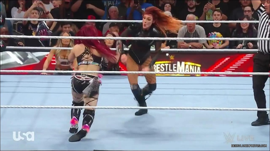 WWE_WrestleMania_Raw_2023_03_27_720p_HDTV_x264-NWCHD_mp4_001257043.jpg