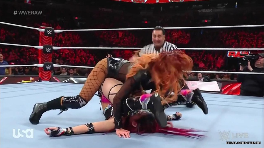 WWE_WrestleMania_Raw_2023_03_27_720p_HDTV_x264-NWCHD_mp4_001261047.jpg