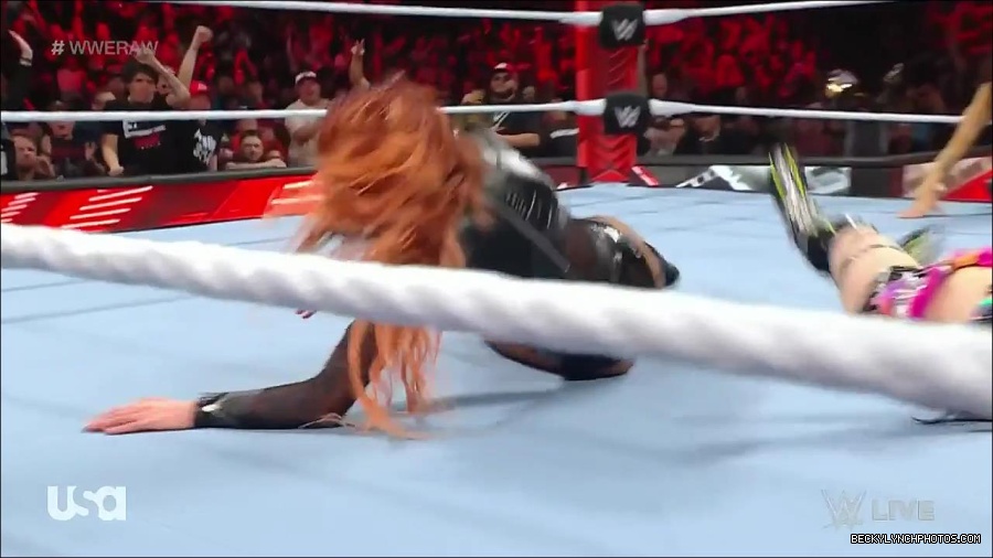 WWE_WrestleMania_Raw_2023_03_27_720p_HDTV_x264-NWCHD_mp4_001264651.jpg