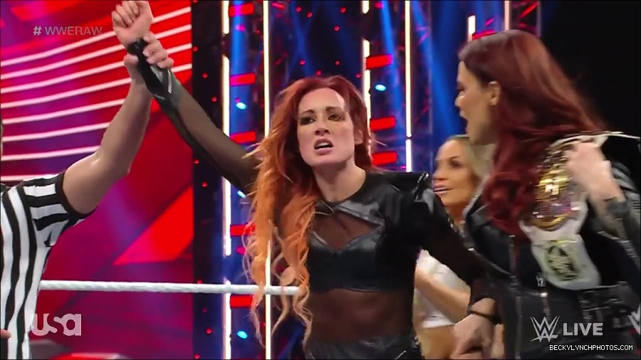 WWE_WrestleMania_Raw_2023_03_27_720p_HDTV_x264-NWCHD_mp4_001277864.jpg