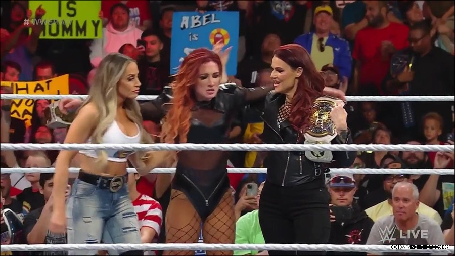 WWE_WrestleMania_Raw_2023_03_27_720p_HDTV_x264-NWCHD_mp4_001283870.jpg