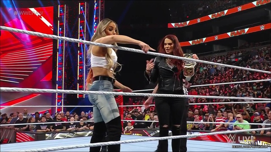 WWE_WrestleMania_Raw_2023_03_27_720p_HDTV_x264-NWCHD_mp4_001302289.jpg