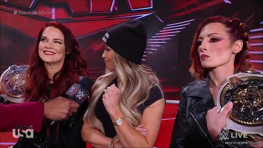 WWE_Monday_Night_Raw_2023_04_03_720p_HDTV_x264-NWCHD_mp4_007890737.jpg