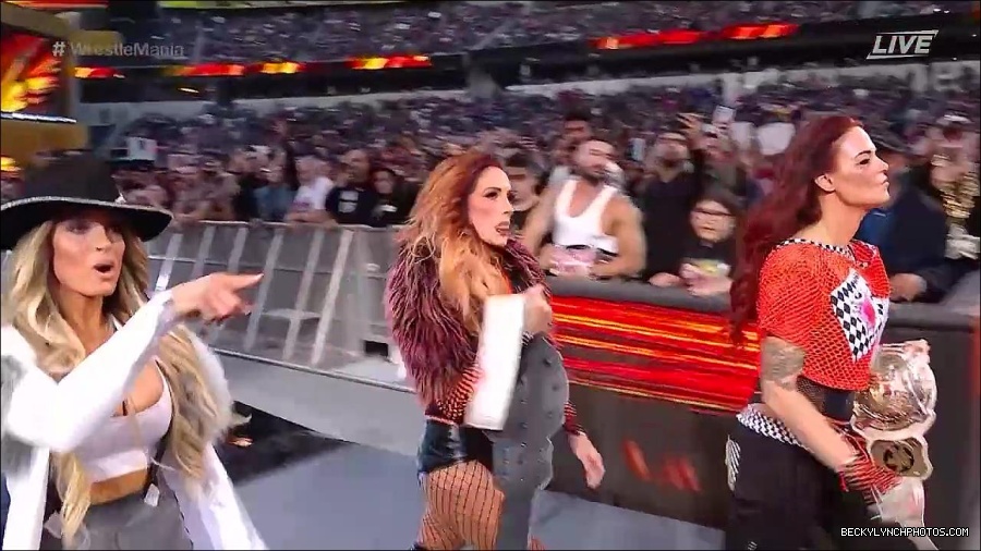 WWE_WrestleMania_39_Saturday_720p_WEB_h264-HEEL_mp4_005400420.jpg