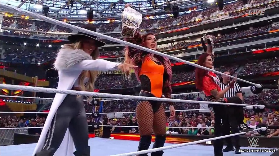 WWE_WrestleMania_39_Saturday_720p_WEB_h264-HEEL_mp4_005431220.jpg
