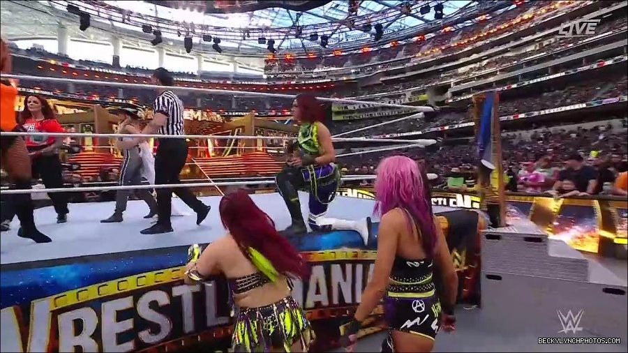 WWE_WrestleMania_39_Saturday_720p_WEB_h264-HEEL_mp4_005447220.jpg