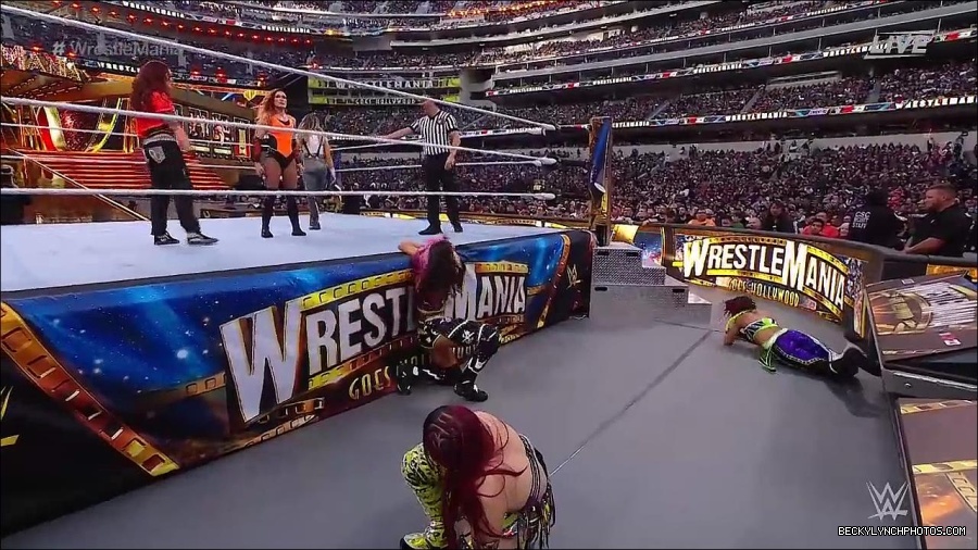 WWE_WrestleMania_39_Saturday_720p_WEB_h264-HEEL_mp4_005476820.jpg