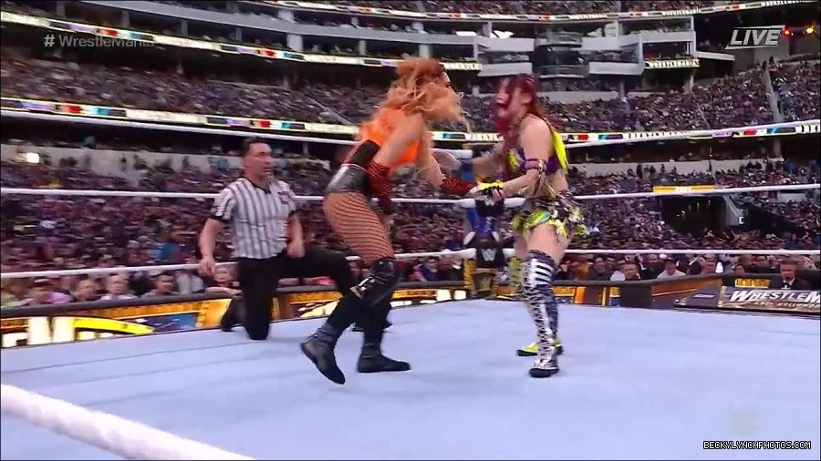 WWE_WrestleMania_39_Saturday_720p_WEB_h264-HEEL_mp4_005541620.jpg