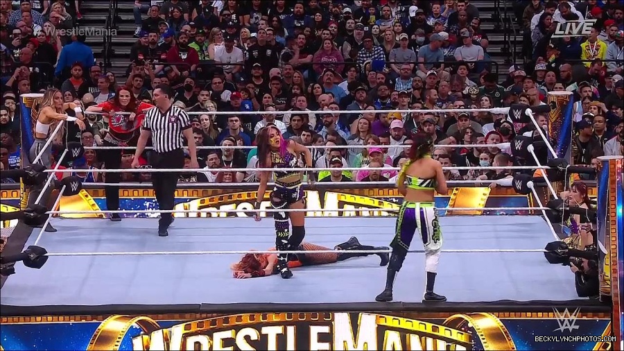 WWE_WrestleMania_39_Saturday_720p_WEB_h264-HEEL_mp4_005596420.jpg