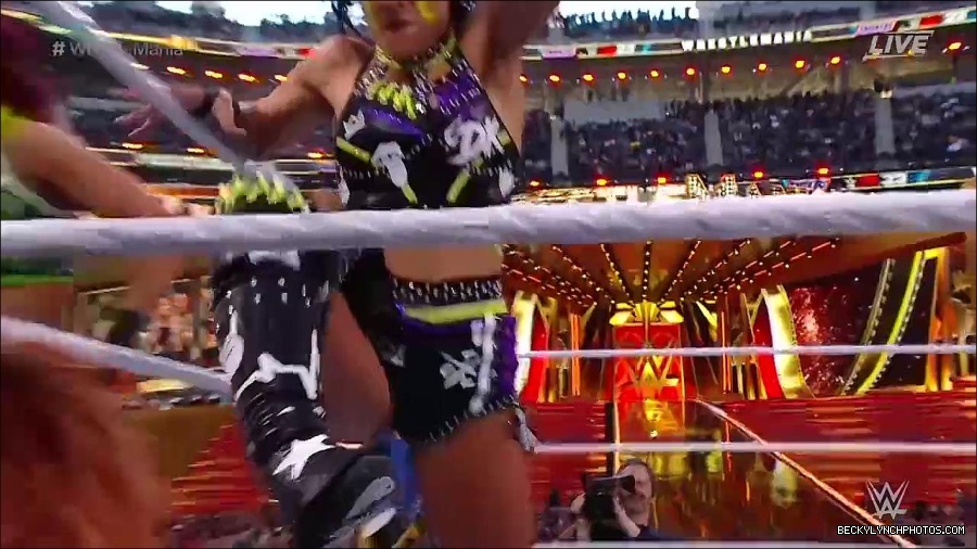 WWE_WrestleMania_39_Saturday_720p_WEB_h264-HEEL_mp4_005617220.jpg