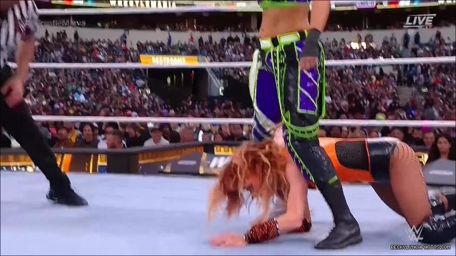 WWE_WrestleMania_39_Saturday_720p_WEB_h264-HEEL_mp4_005638020.jpg
