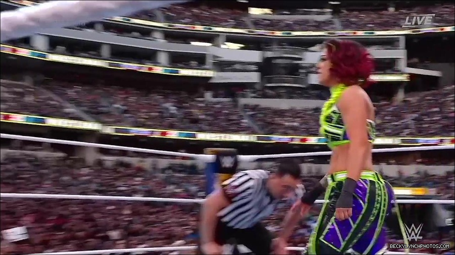 WWE_WrestleMania_39_Saturday_720p_WEB_h264-HEEL_mp4_005639220.jpg