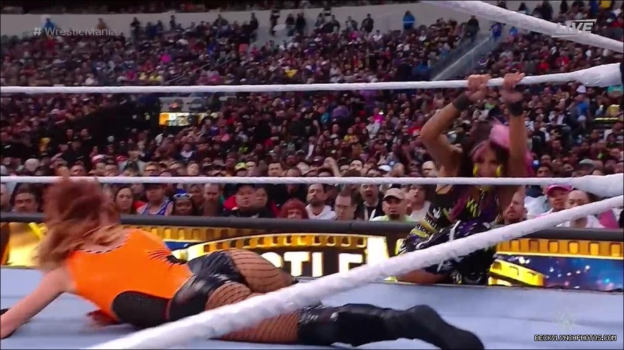 WWE_WrestleMania_39_Saturday_720p_WEB_h264-HEEL_mp4_005709320.jpg
