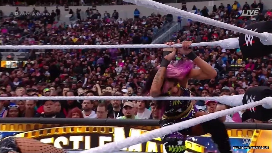 WWE_WrestleMania_39_Saturday_720p_WEB_h264-HEEL_mp4_005710120.jpg