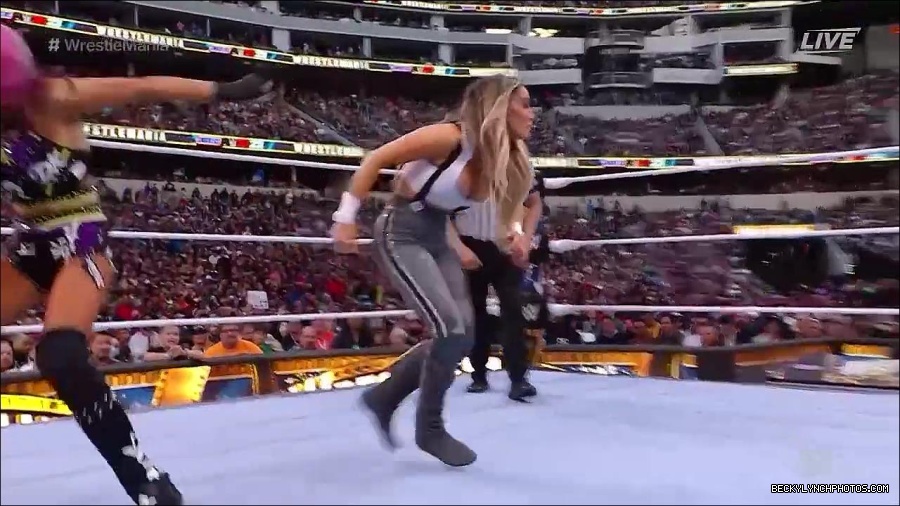 WWE_WrestleMania_39_Saturday_720p_WEB_h264-HEEL_mp4_005955520.jpg