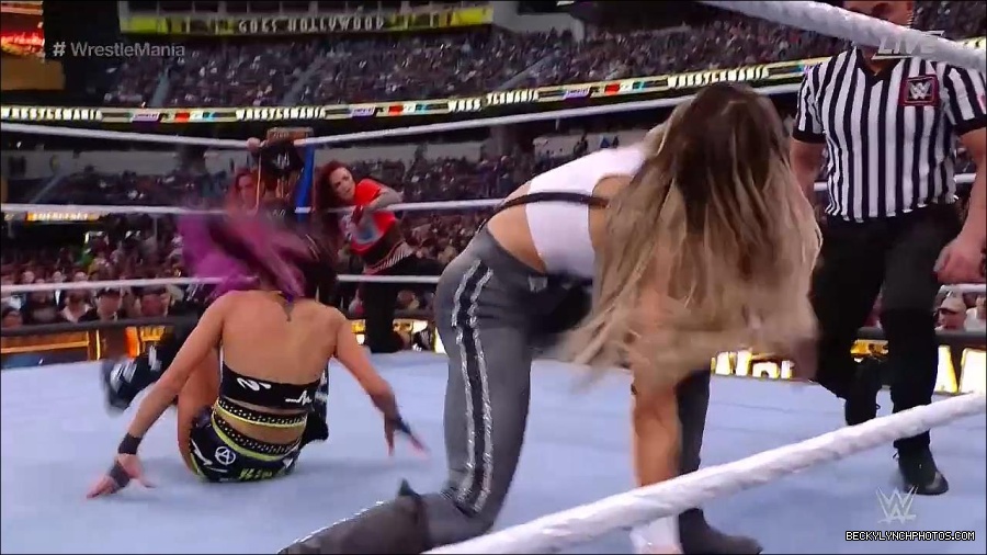 WWE_WrestleMania_39_Saturday_720p_WEB_h264-HEEL_mp4_005969120.jpg