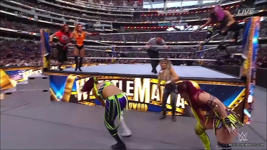 WWE_WrestleMania_39_Saturday_720p_WEB_h264-HEEL_mp4_006042720.jpg