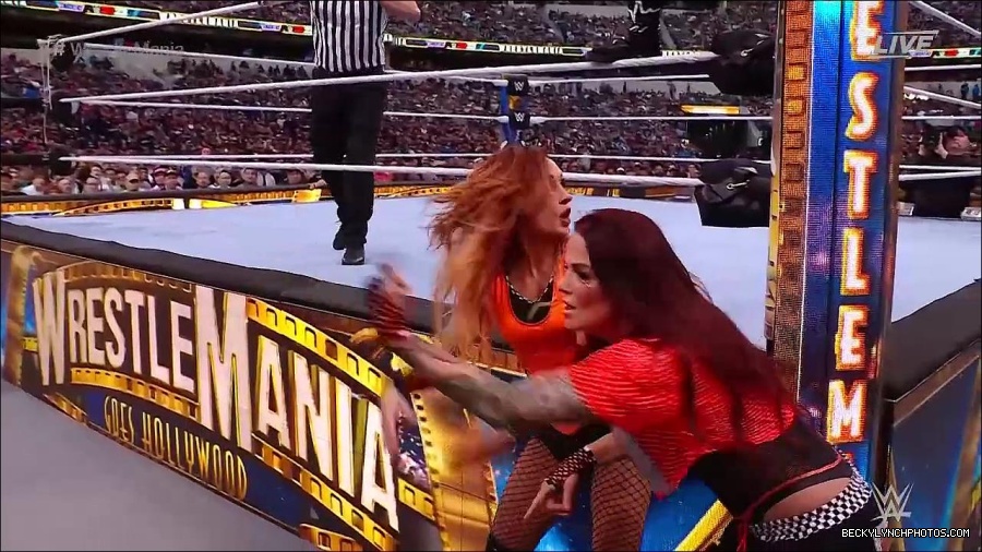 WWE_WrestleMania_39_Saturday_720p_WEB_h264-HEEL_mp4_006048320.jpg