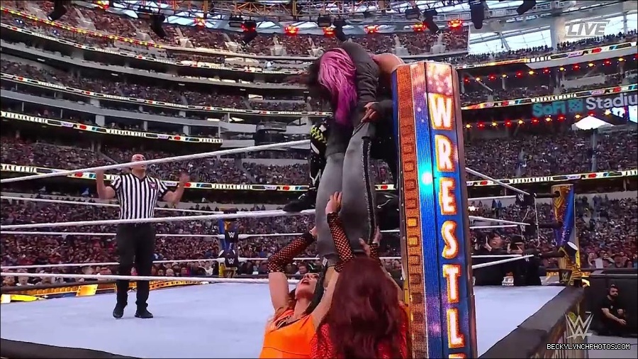 WWE_WrestleMania_39_Saturday_720p_WEB_h264-HEEL_mp4_006054320.jpg