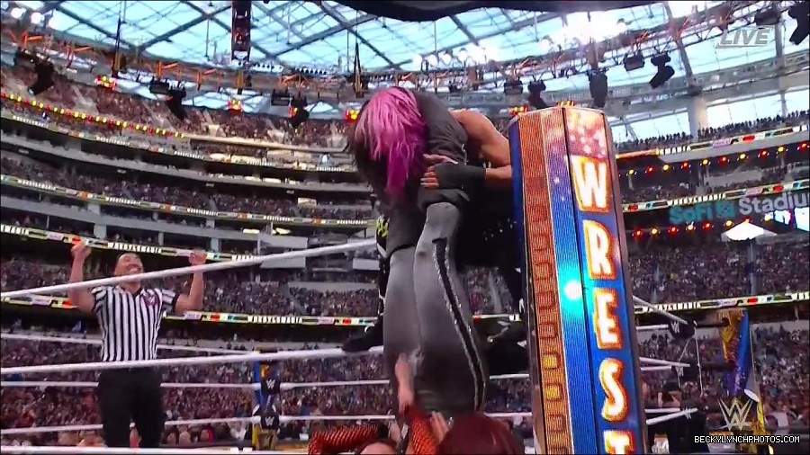 WWE_WrestleMania_39_Saturday_720p_WEB_h264-HEEL_mp4_006055120.jpg