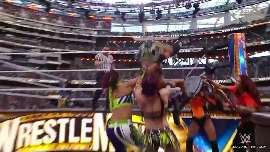 WWE_WrestleMania_39_Saturday_720p_WEB_h264-HEEL_mp4_006057520.jpg