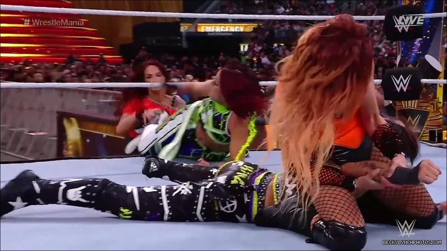 WWE_WrestleMania_39_Saturday_720p_WEB_h264-HEEL_mp4_006120720.jpg
