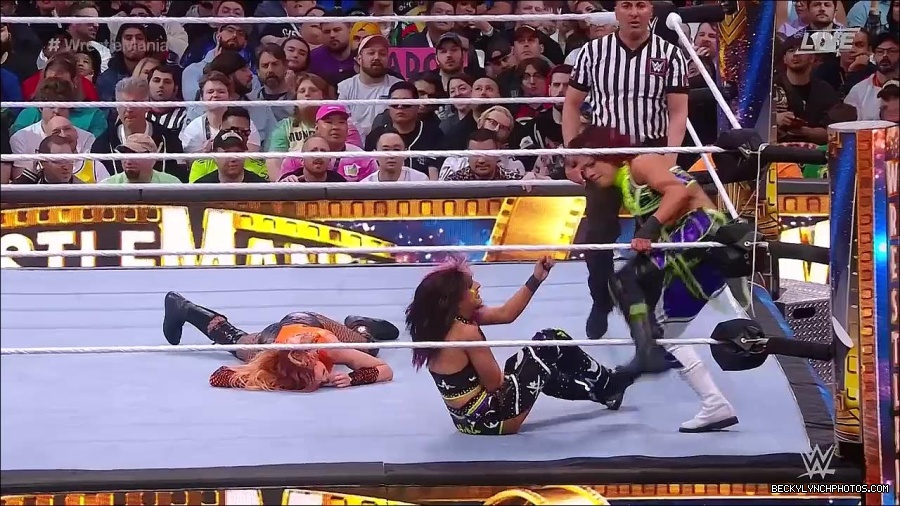 WWE_WrestleMania_39_Saturday_720p_WEB_h264-HEEL_mp4_006135920.jpg