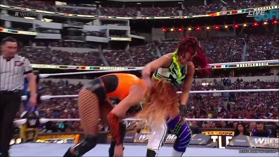 WWE_WrestleMania_39_Saturday_720p_WEB_h264-HEEL_mp4_006168320.jpg