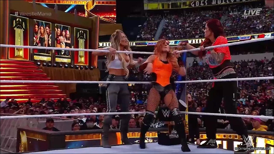 WWE_WrestleMania_39_Saturday_720p_WEB_h264-HEEL_mp4_006308087.jpg