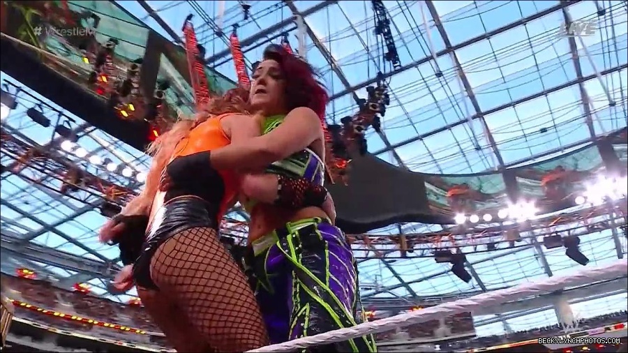 WWE_WrestleMania_39_Saturday_720p_WEB_h264-HEEL_mp4_006361687.jpg
