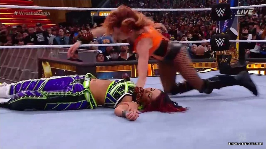 WWE_WrestleMania_39_Saturday_720p_WEB_h264-HEEL_mp4_006366487.jpg