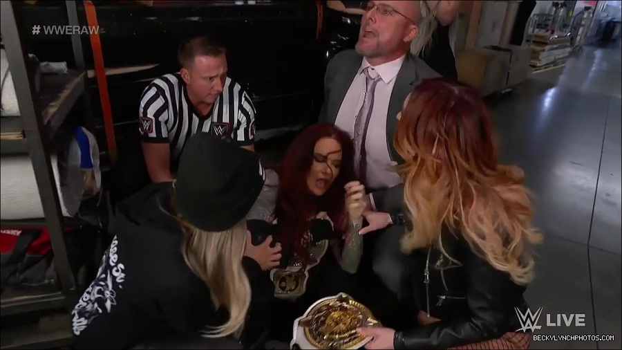 WWE_Monday_Night_Raw_2023_04_10_720p_HDTV_x264-NWCHD_mp4_001432819.jpg
