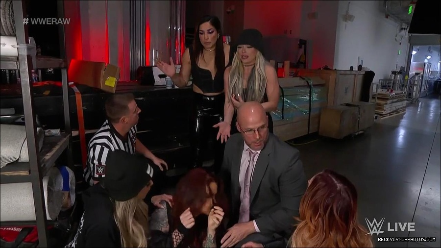 WWE_Monday_Night_Raw_2023_04_10_720p_HDTV_x264-NWCHD_mp4_001440426.jpg