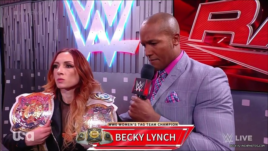 WWE_Monday_Night_Raw_2023_04_10_720p_HDTV_x264-NWCHD_mp4_001755808.jpg