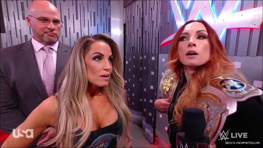 WWE_Monday_Night_Raw_2023_04_10_720p_HDTV_x264-NWCHD_mp4_001805858.jpg